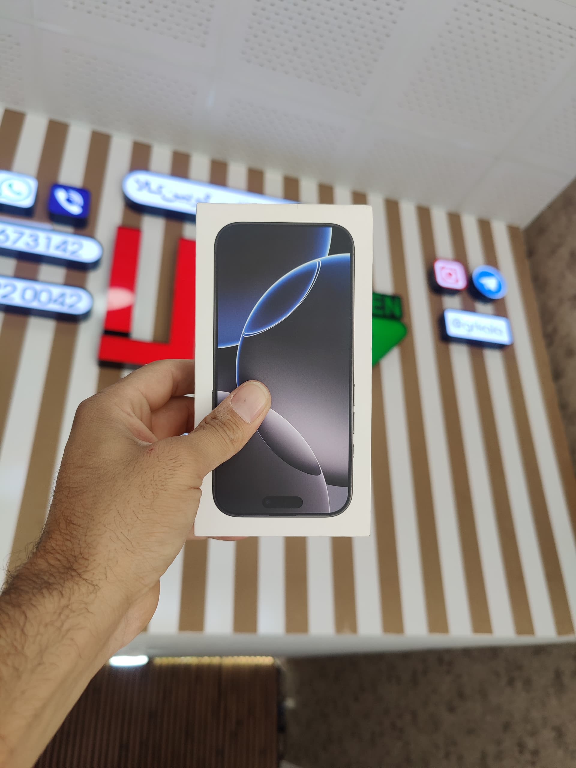 Iphone 16pro maxگوشی آیفون 16 پرو مکس (3)
