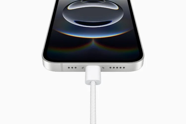 iphone-16e-render-five-official