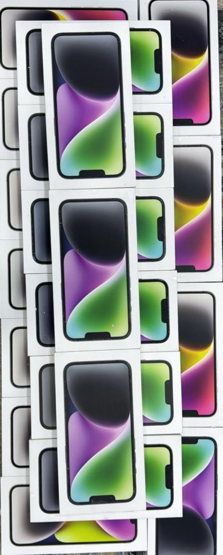 آیفون ۱۴ ۱۲۸گیگ دو سیم کارت Apple Iphone 14 128gb CHA 2Sim (استوک در حد نو)